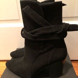 Banana Republic boots